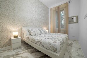 WiFi, bed sheets - Apartment 'Bright Suite '46' Cosy and Central' with Wi-Fi and Air Conditioning (Milano)
