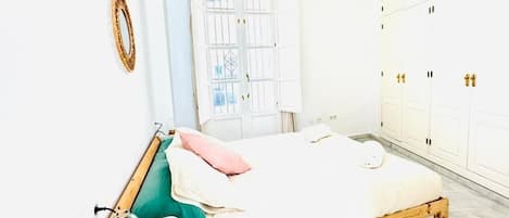 Appartement, balcon, vue ville