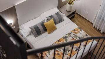 Firemannsrom – comfort | Safe på rommet, strykejern/-brett og wi-fi (inkludert)