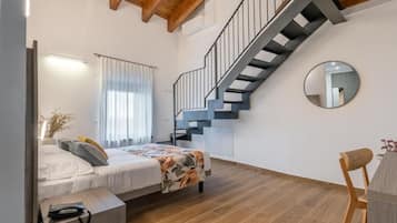 Quadrupla Comfort | Una cassaforte in camera, ferro/asse da stiro, Wi-Fi gratuito