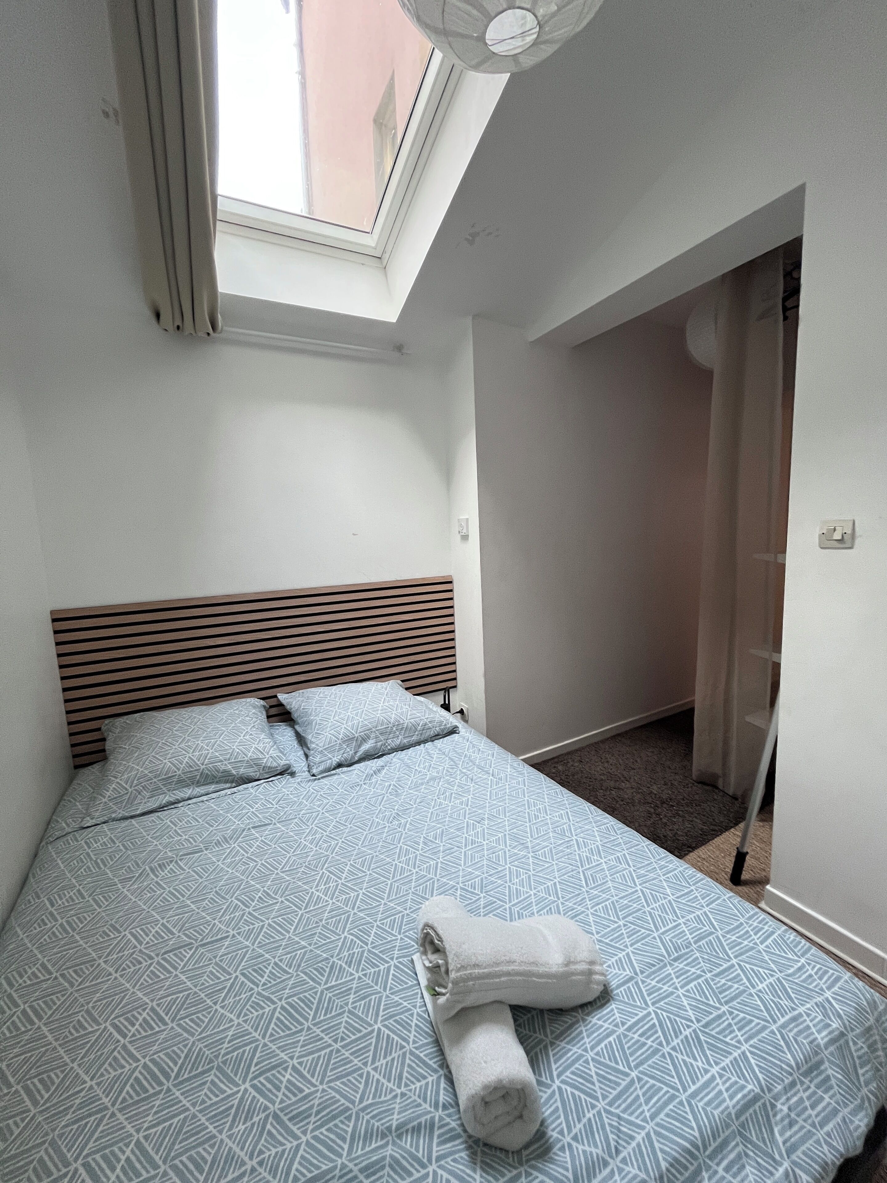 Accès Internet, draps fournis