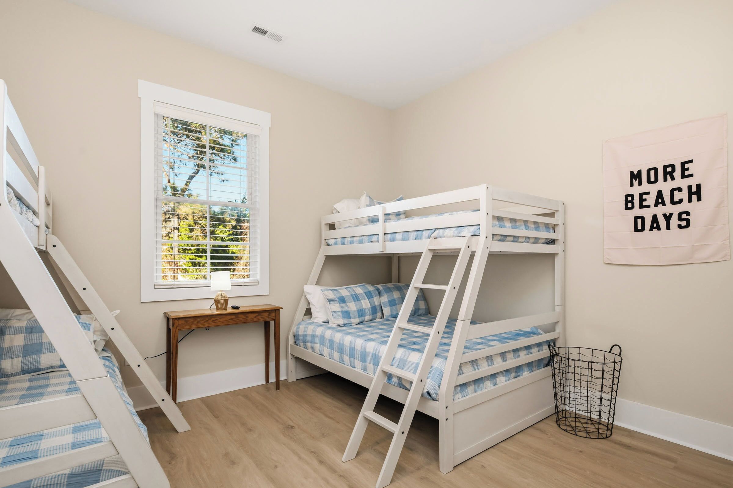 4 dormitorios, Internet, ropa de cama