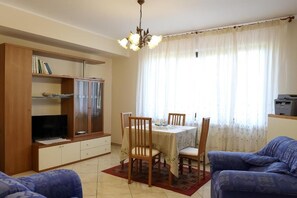 シングルルーム ヒルビュー | リビング エリア