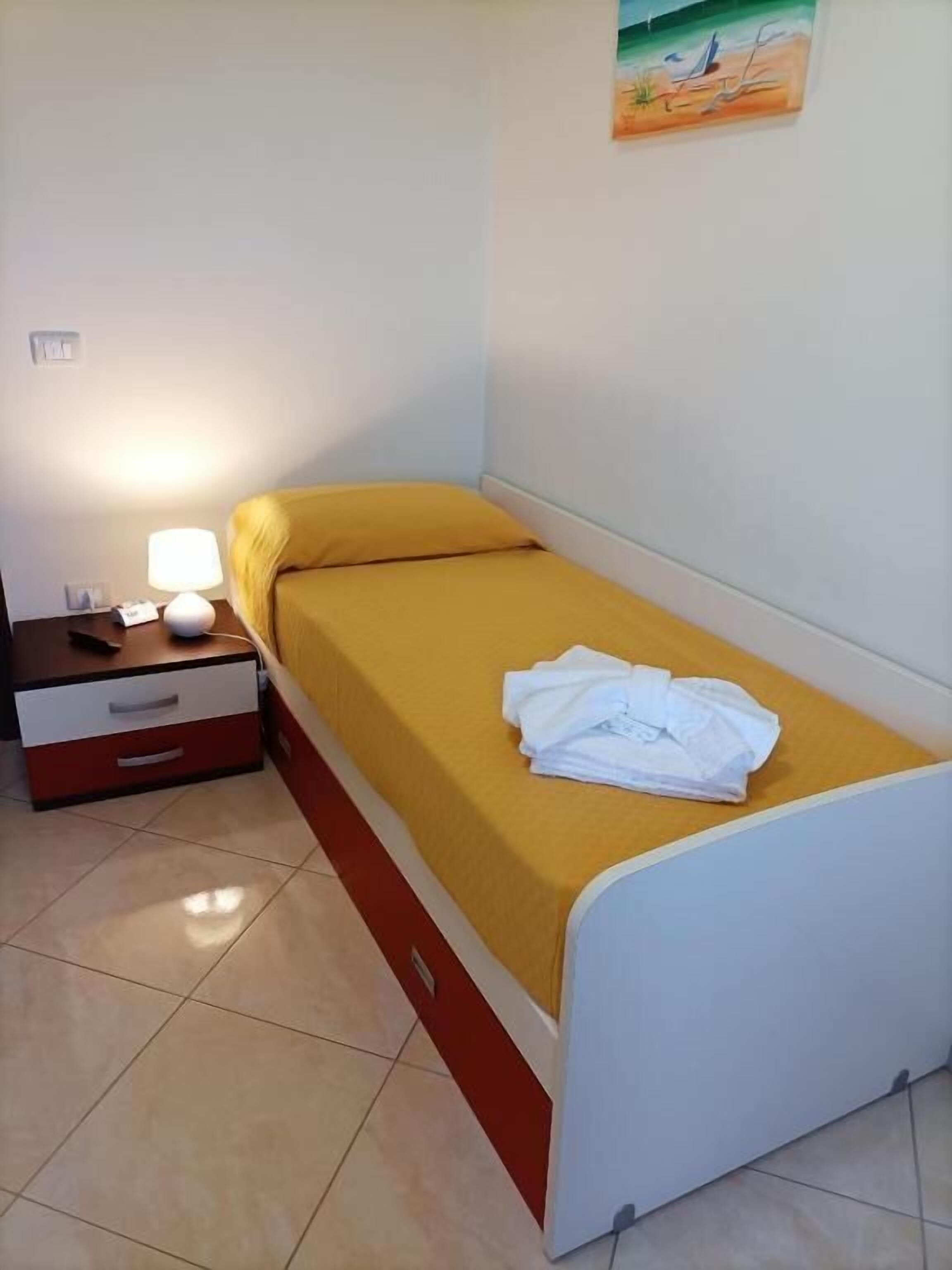 シングルルーム ヒルビュー | WiFi (無料)