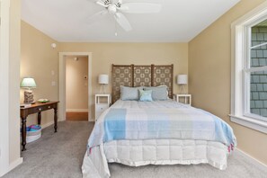 2 bedrooms, desk, iron/ironing board, free WiFi