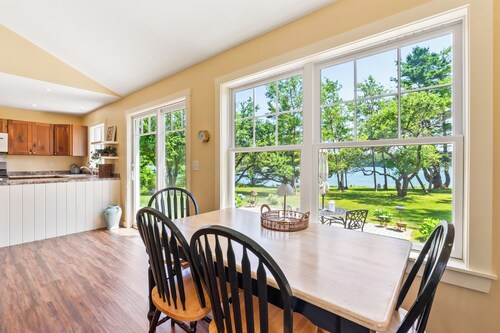 NEW Tranquil Tides - 2-bedroom home with privacy, AC and tidal waterfront access