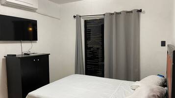 Fer et planche Ă repasser, accĂšs Internet, draps fournis