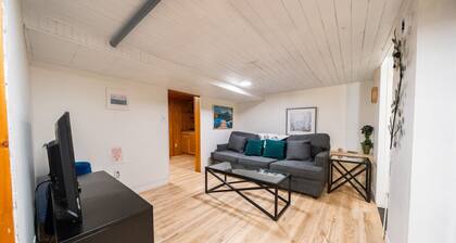 Private 1BR Basement Suite with Parking & Private Entrance â Downtown Kitchener