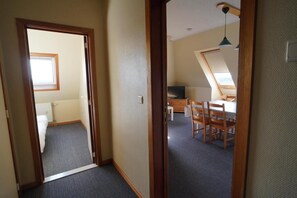 Comfort Apartment, Balcony, Garden View | Interior - Aparthotel De Wielingen (Middelkerke)