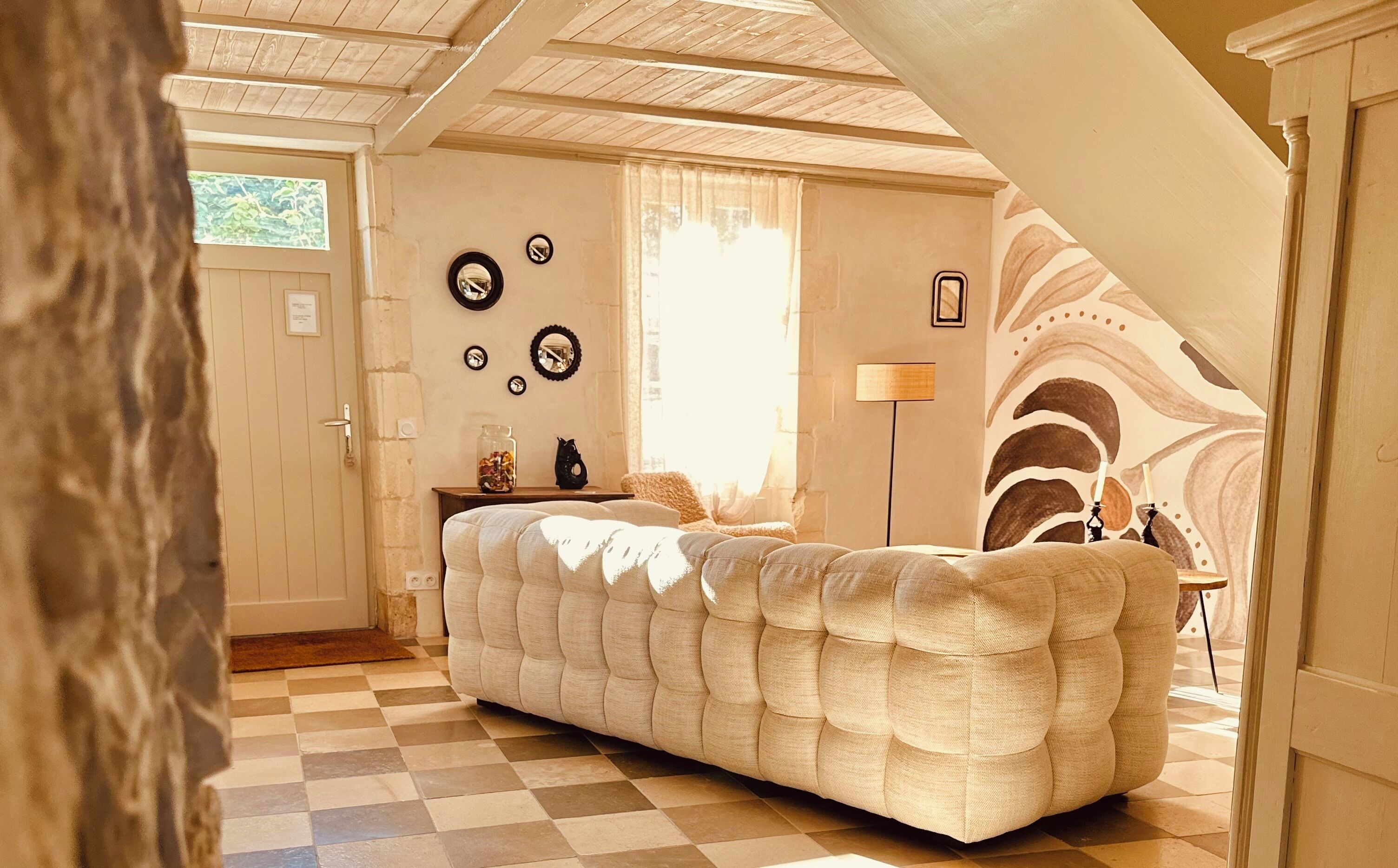 المنشأة من الداخل