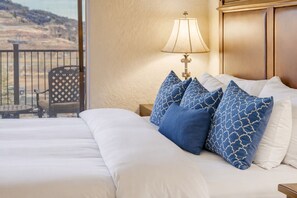 Iron/ironing board, free WiFi, bed sheets - Heart of Canyons Village Walk to Lifts 226 (Park City)