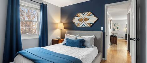 2 Schlafzimmer, Schreibtisch, Bügeleisen/Bügelbrett, kostenloses WLAN