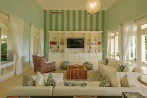 House, Smoking | 7 bedrooms - Corales 50 in Higuey (Punta Cana)