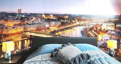 Spacieux studio "Paris" avec baignoire, belle vue