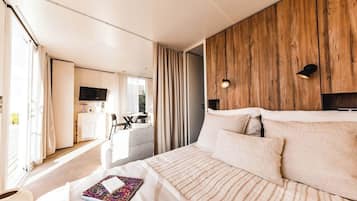 Luxury Bungalow, Sea View | In-room safe, free WiFi