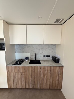 Luxury Bungalow, Sea View | Private kitchen