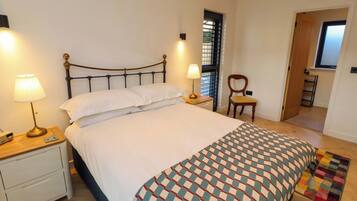 4 kamar tidur, Wi-Fi gratis, dan didekorasi berbeda-beda