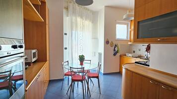 Appartement, vue ville | Cuisine privée