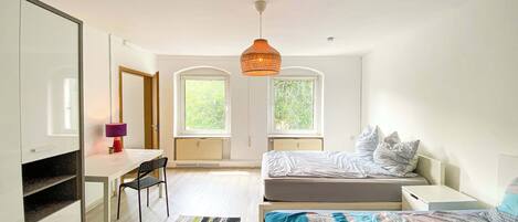 2 chambres, fer et planche Ă repasser, Wi-Fi, literie fournie