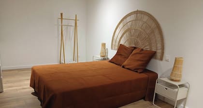 Refuge de la Biche. A cocoon in South Gironde. Ideal for couples or small families.