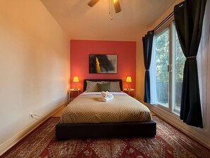 2 Schlafzimmer, Schreibtisch, Bügeleisen/Bügelbrett, WLAN