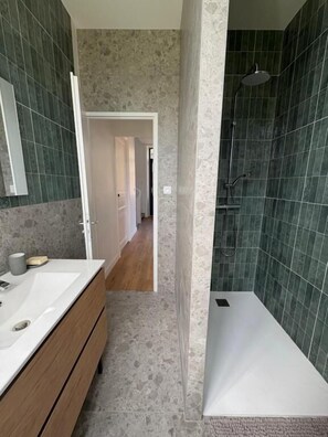 Habitación doble, vistas a la ciudad | Baño