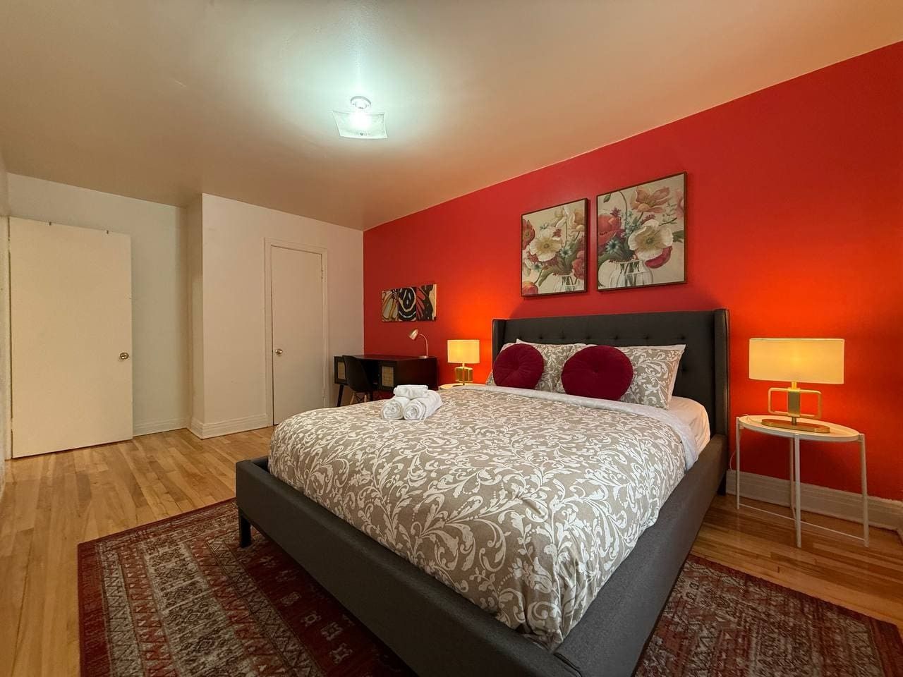 3 bedrooms, desk, iron/ironing board, WiFi