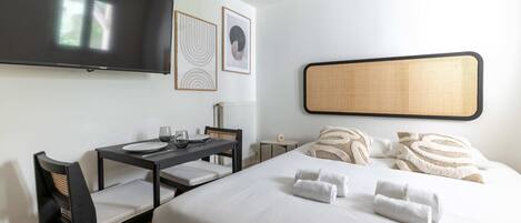 Bügeleisen/Bügelbrett, WLAN, Bettwäsche