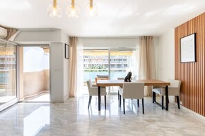 Dining - Luxueux Appartement avec Terrasses à la Croisette (Cannes)