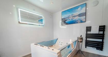 Ben View Room & Jacuzzi Bath