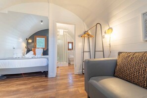 WiFi, bed sheets - Ben View Pod & Jacuzzi Bath (Fort William)