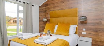 The Woodnewton, Wansford