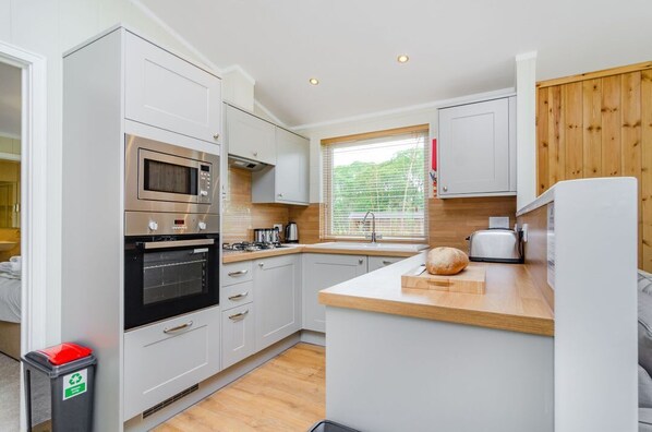 Dishwasher - The Apethorpe (Pet), Wansford (Wansford)