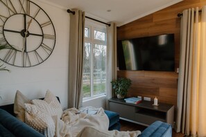 Living area - The Elton, Rockingham Forest (Wansford)