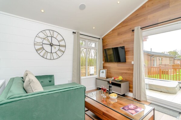 Living area - The Castor, Rockingham Forest (Wansford)