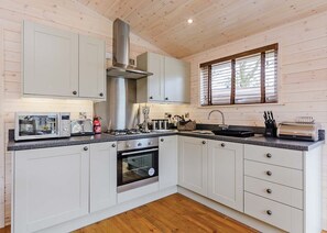 Dishwasher - Typhoon Lodge, Fair Oak (Owslebury)