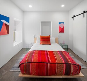 Iron/ironing board, WiFi - The Art House in Marfa (Marfa)