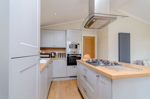 Dishwasher - The Ailsworth (Pet), Wansford (Wansford)