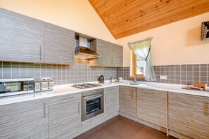 Dishwasher - Muirloch Spa Plus, Dundee (Fowlis)