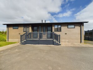 Exterior - Coniston (Pet), Penrith (Newbiggin)