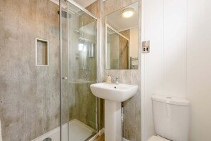 Shower - Blencathra Family, Penrith (Newbiggin)