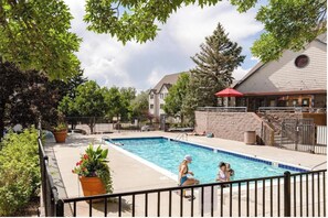 Outdoor pool - Entire 2BR 2BA condo in Greenwood Village (Greenwood Village)