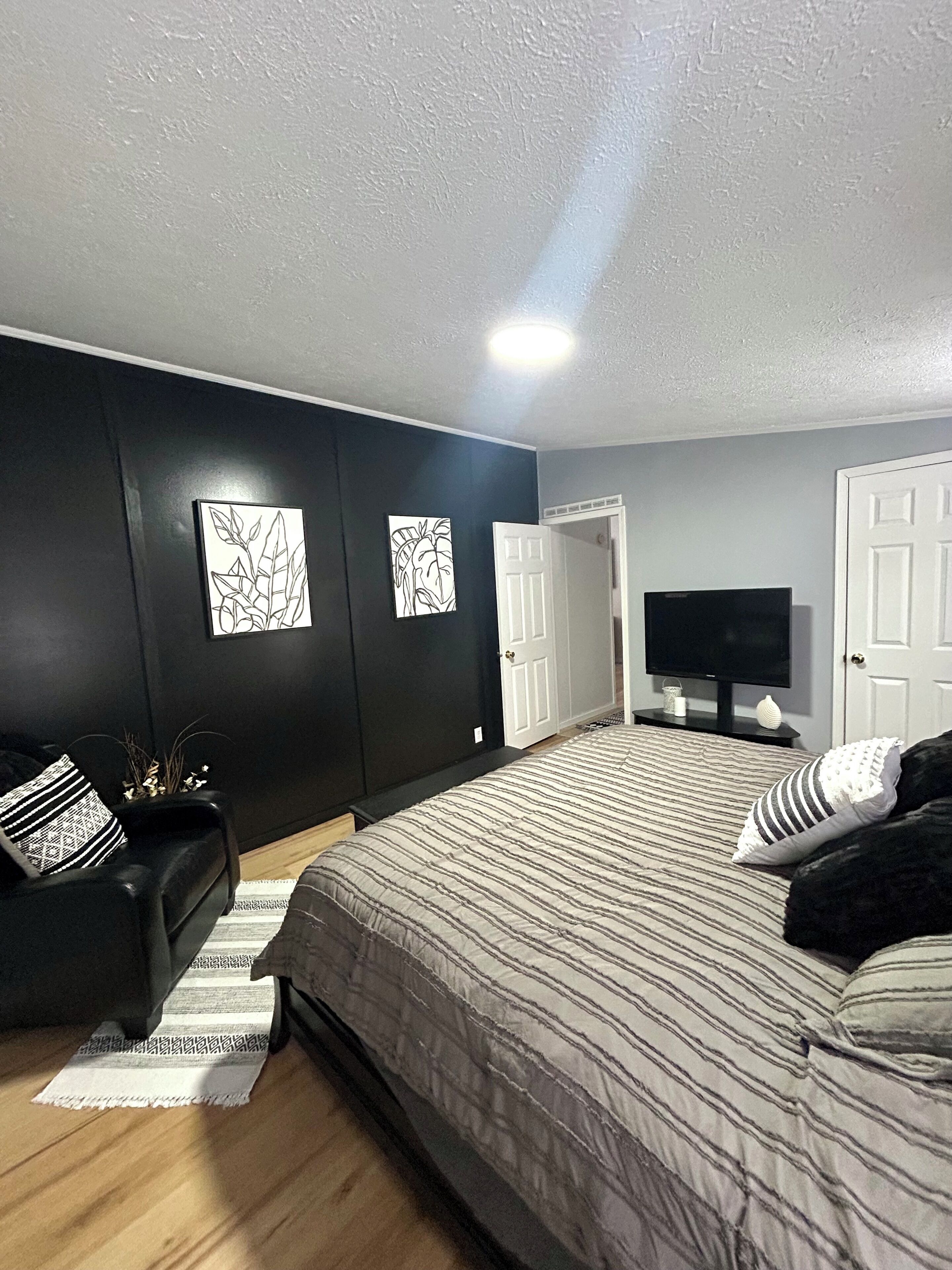 3 soverom, reiseseng for barn, wi-fi (inkludert) og sengetøy