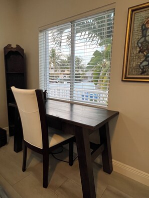 Interior - Clean, comfortable, & centrally located 1/1 (Tavernier)