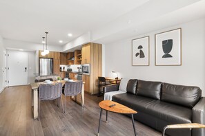 Apartment | Living area - Condo The Earl (Arlington)