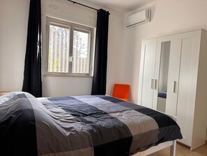 2 bedrooms, WiFi, bed sheets - Apartment 'Unit 1' with Shared Garden, Wi-Fi and Air Conditioning (Alberobello)