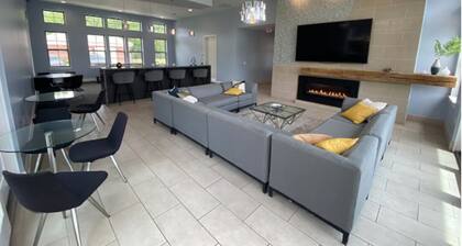 3BR Solana 209 Riverside Gym Pool Dog Park