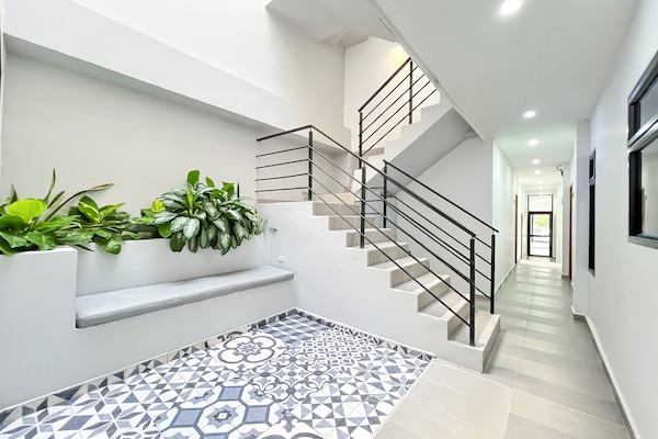 Televisión LED 32 pulgadas con canales de televisión por cable