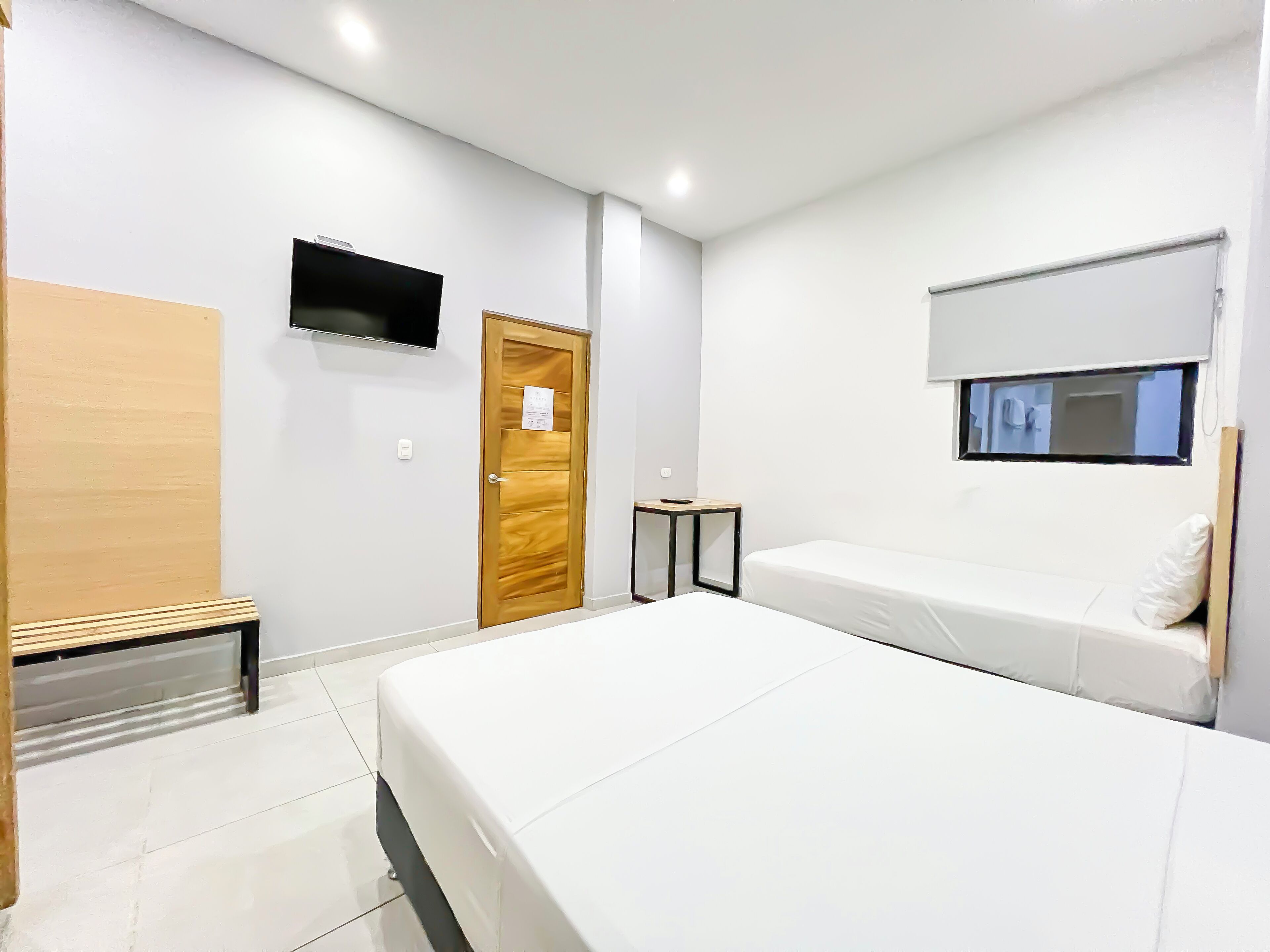 Ropa de cama hipoalergénica y escritorio