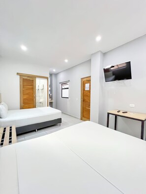 Hypo-allergenic bedding, desk, laptop workspace, free WiFi - Stanza Hotel Sincelejo (Sincelejo)